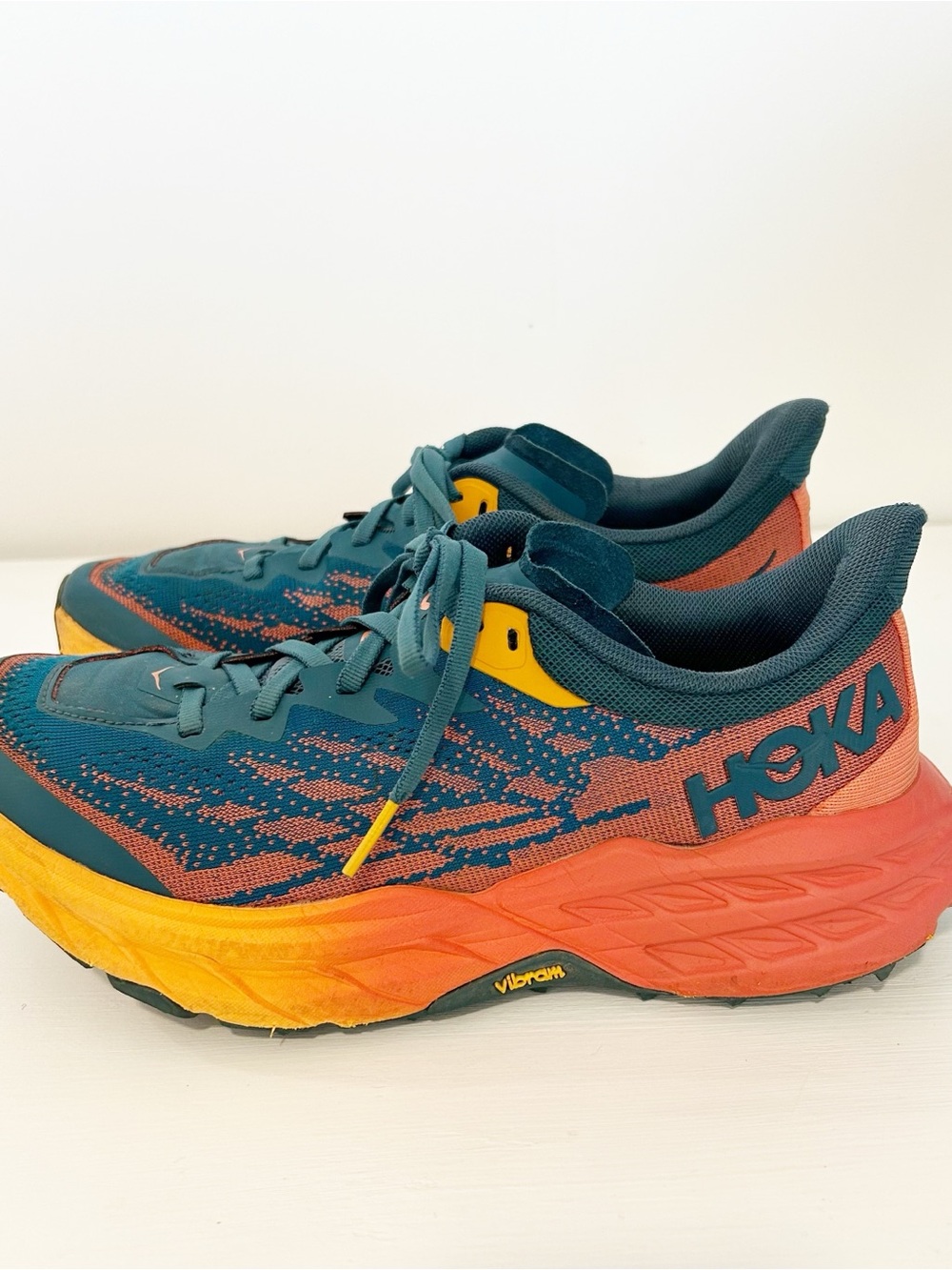 HOKA ONE ONE Speedgoat running shoes blue and coral - Picture 3 of 10